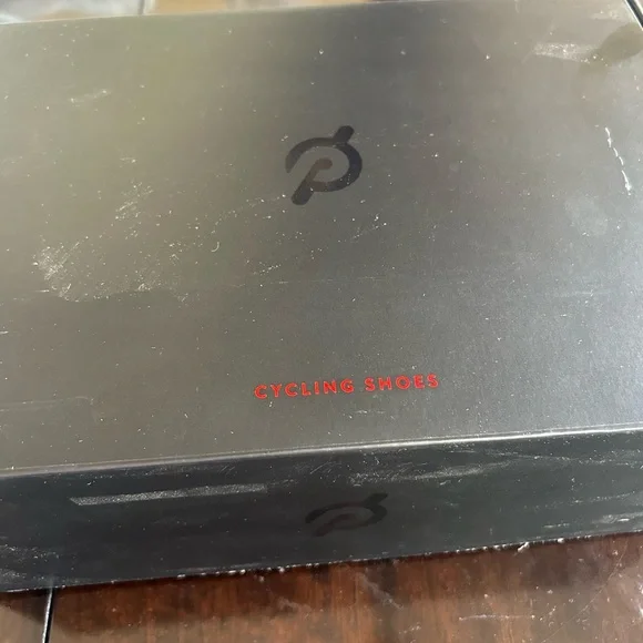 New peloton cycling shoes size 44 - Picture 3 of 3